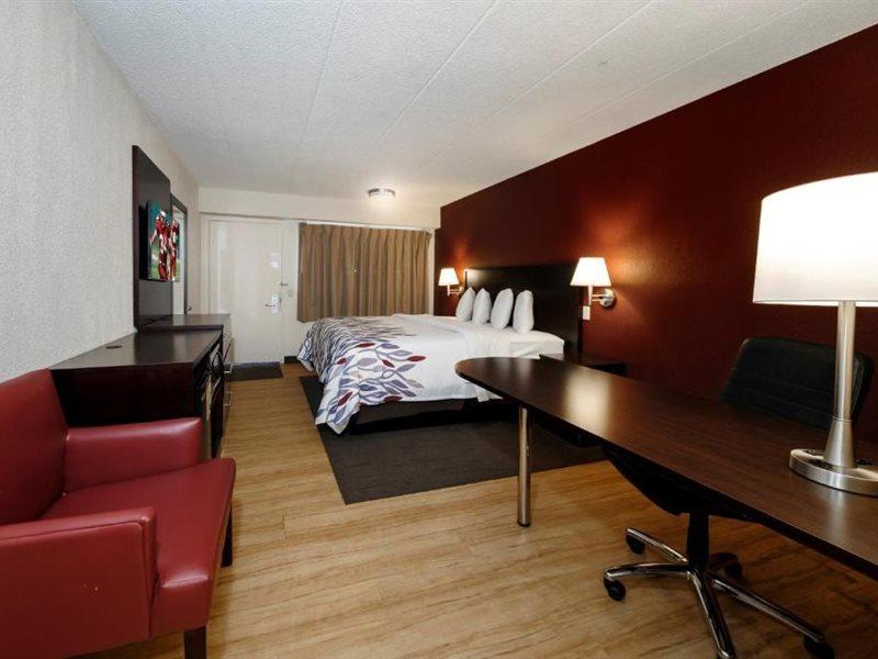 Red Roof Inn Lansing East - Msu Eksteriør billede