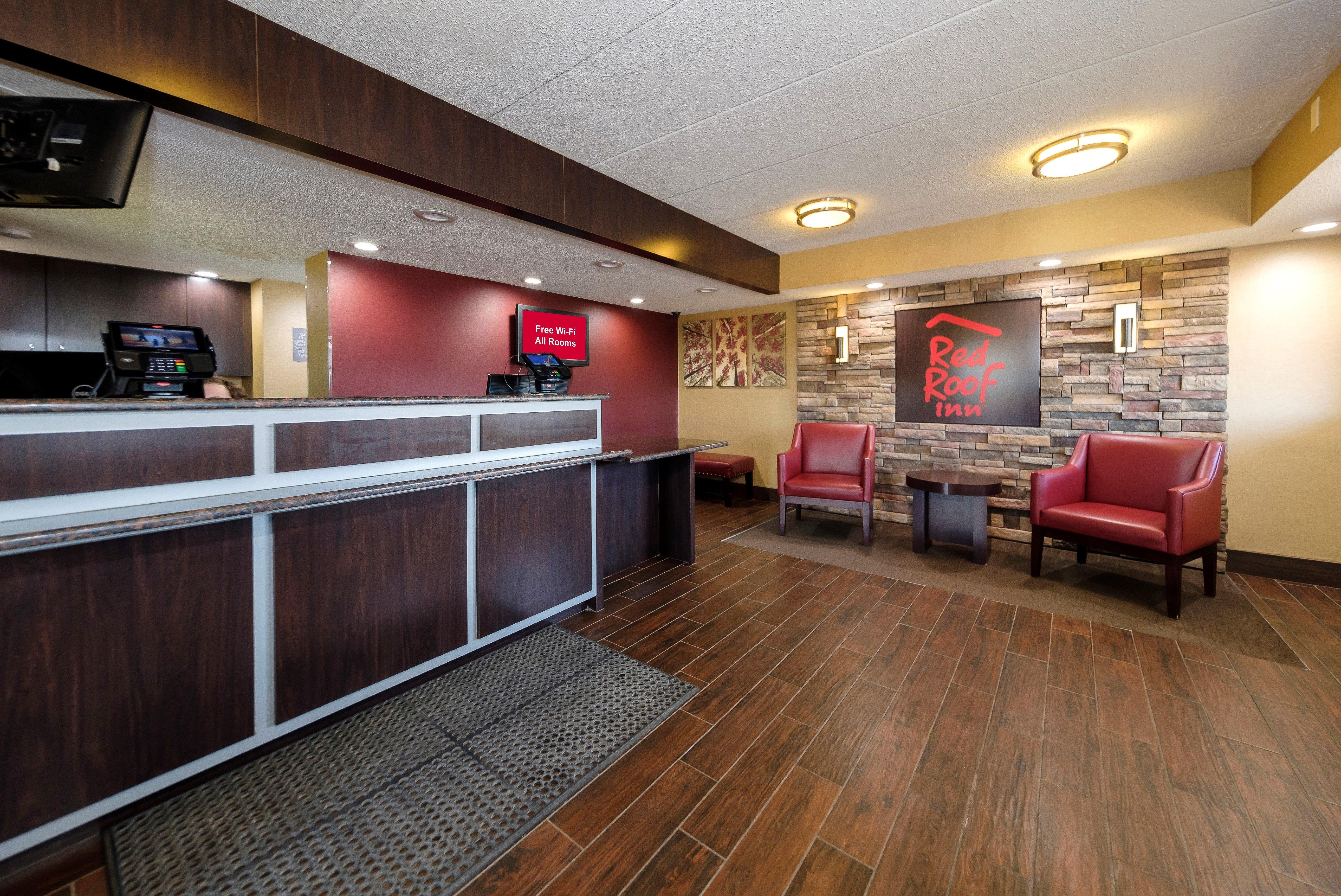 Red Roof Inn Lansing East - Msu Eksteriør billede