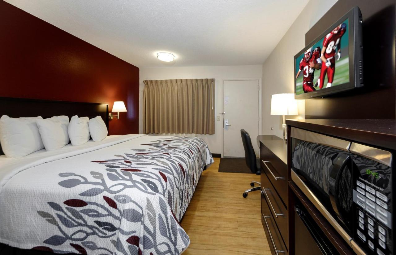 Red Roof Inn Lansing East - Msu Eksteriør billede